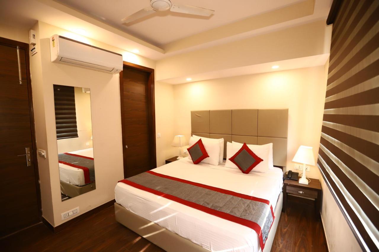 Hotel Azulo Inn Bhikaji Cama Place Delhi - Couple Friendly Local Ids Accepted 新德里 外观 照片
